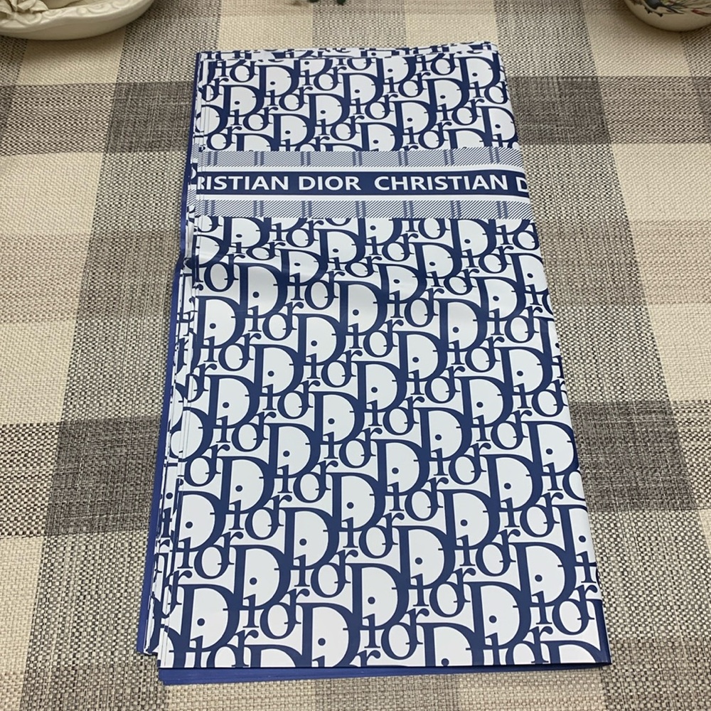 20 Sheets Dior Blue/White Flower Water Proof Flower Wrap 22”X22”